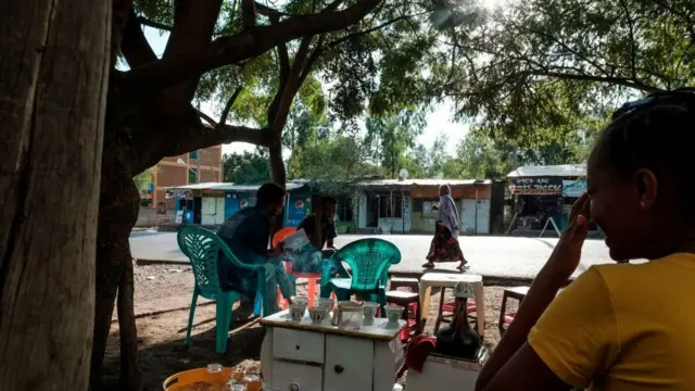 Magaalaa Alaamaaxaa keessatti namoota taa'anii buna dhugan