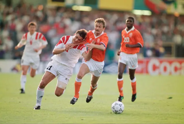 Сборная СНГ - сборная Голландии