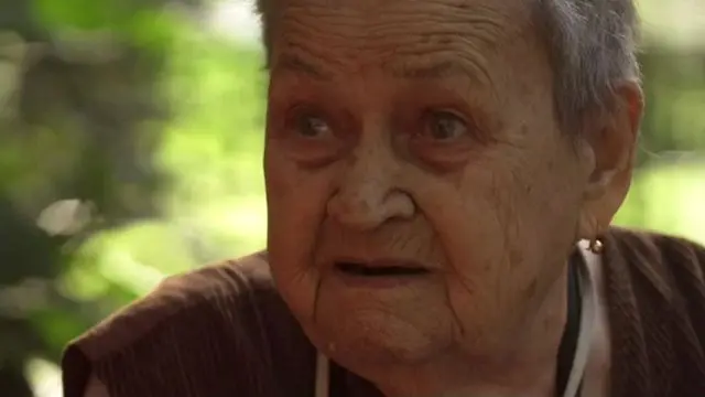 只因为讲了一个笑话，维拉·葛鲁贝娃就被劳改了6年。1951年，她被打成"人民的敌人"，送到西伯利亚的一个劳改营里。