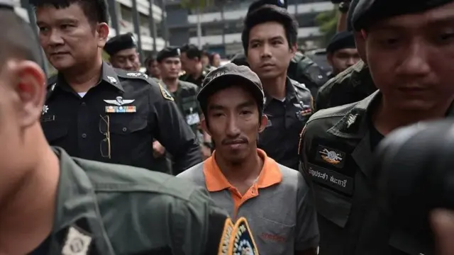 ธเนตร อนันตวงษ์