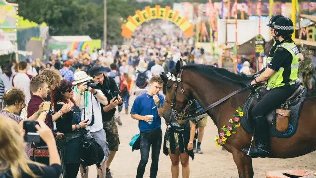 Гластонбери