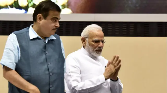 नितिन गडकरी और मोदी