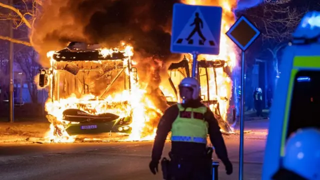 Kerusuhan Swedia, Alquran dibakar