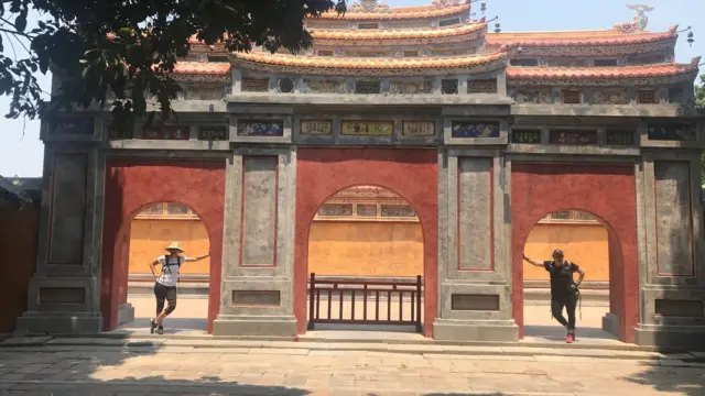 Đạp xe xuyên Việt