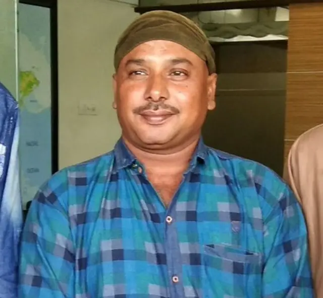 સલીમ શેખની તસવીર