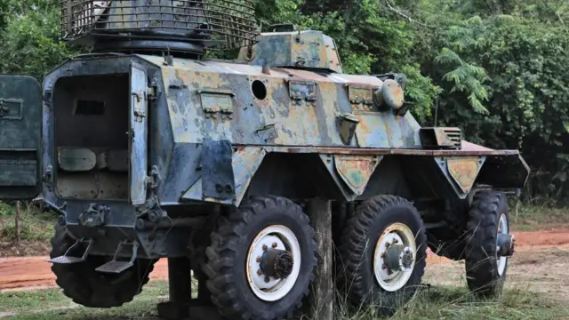 விடுதலைப் புலிகளால் பயன்படுத்த ஆயுத வாகனம்