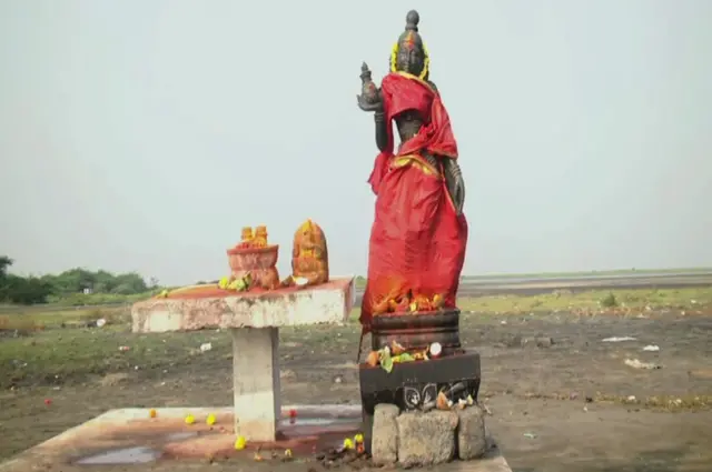 సాగర సంగమం వద్ద కృష్ణమ్మ విగ్రహం