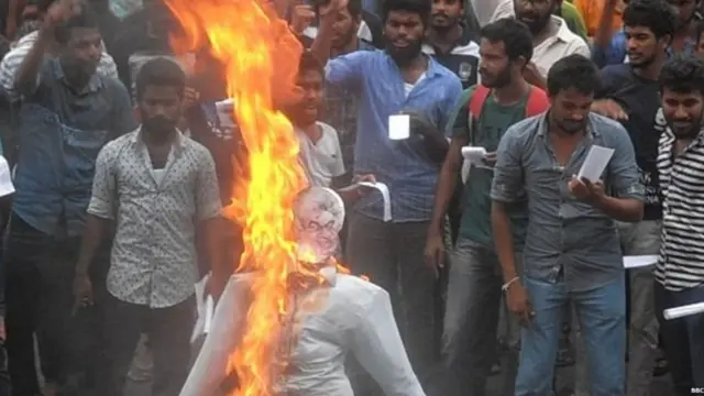 සරසවි සිසු විරෝධතා ව්‍යාපාරයක්