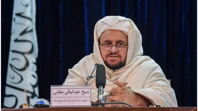 तालिबानका उच्च शिक्षामन्त्री अब्दुल बाकी हक्कानी गत वर्ष सेप्टेम्बरको एउटा पत्रकार सम्मेलनमा