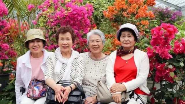 महिलाएं