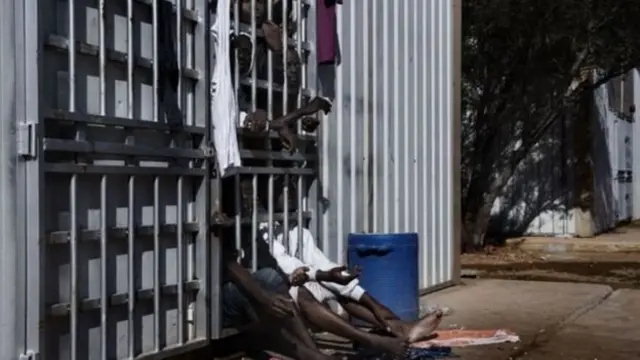 Libya'daki sığınmacı kampları