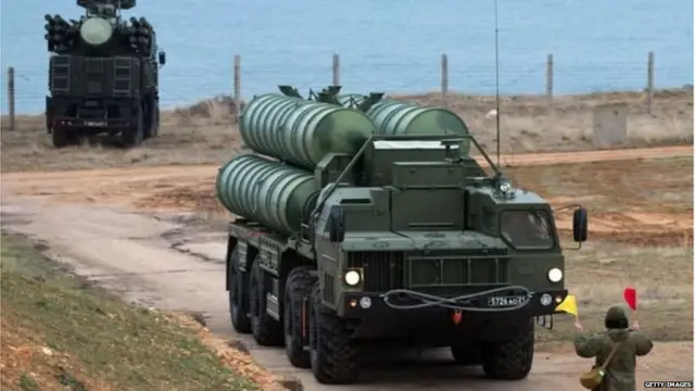 S-400 ट्रिम्फ एअर डिफेंस सिस्टम