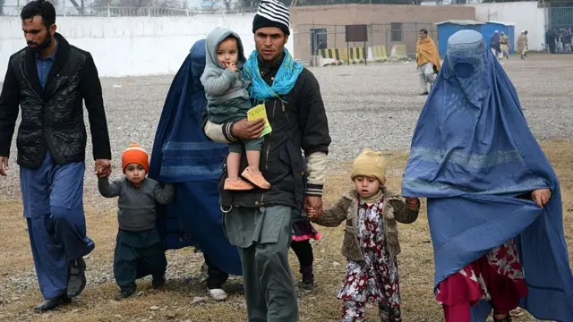 با شدت گرفتن نبردها بسیاری مجبور به ترک خانه‌هایشان شده‌اند