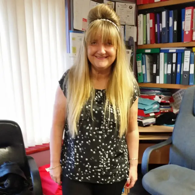 Rachel Burns en su oficina en 2015