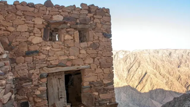 फ्लावर मेन, क़हटन कबीला