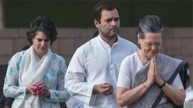 राहुल गांधी, सोनिया गांधी