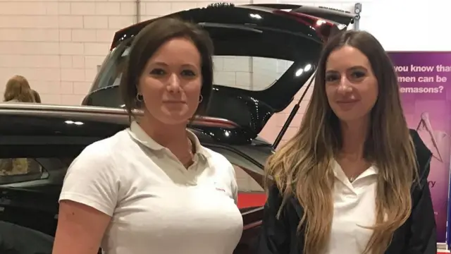 "พริตตี้" ของโตโยต้าในงานลอนดอน มอเตอร์โชว์ 2018