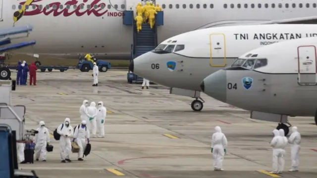 சிங்கப்பூரில் இருந்து தமிழகம் திரும்பிய இளைஞருக்கு காய்ச்சல்: கொரோனா தாக்குதலா என சோதனை