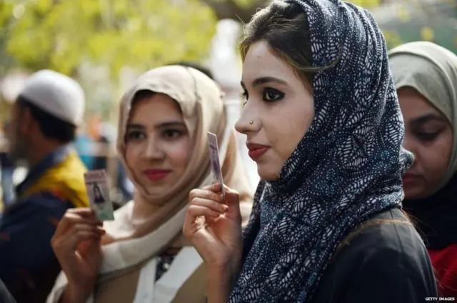 दिल्ली में महिलाएं