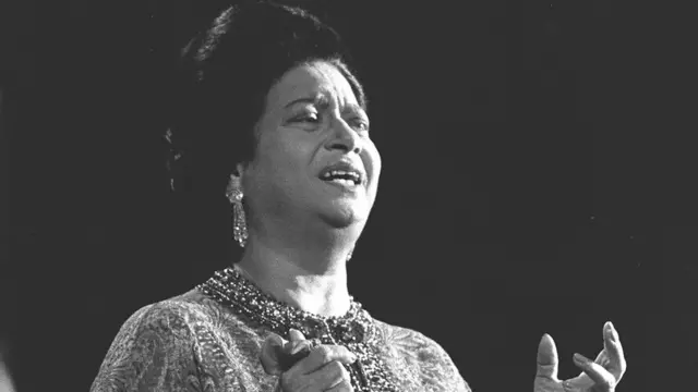 المطربة أم كلثوم