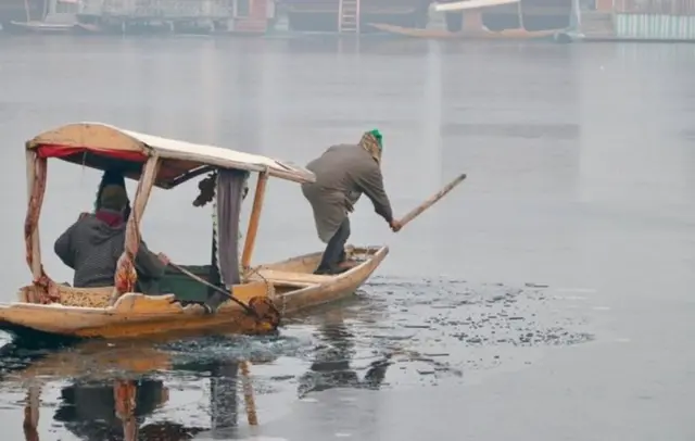 చలి గుప్పిట్లో కశ్మీర్