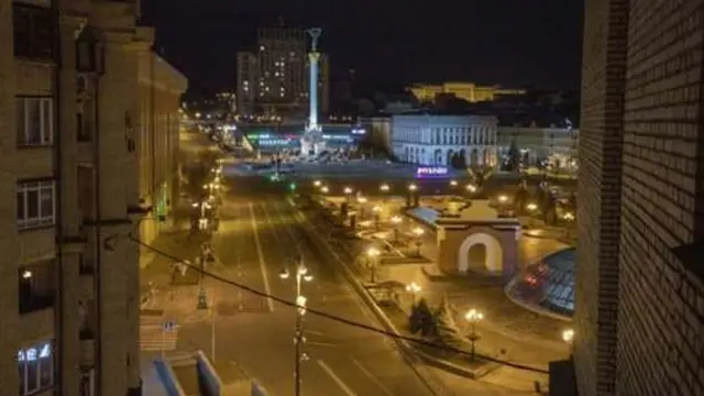 ရုရှားကျူးကျော်တိုက်ခိုက်မှုကြောင့် ညမထွက်ရမိန့်ထုတ်ထားတဲ့ ကိယက်ဗ်မြို့