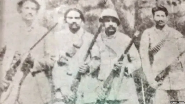 ਭੂਪਤ (ਖੱਬੇ ਤੋਂ ਤੀਜਾ)