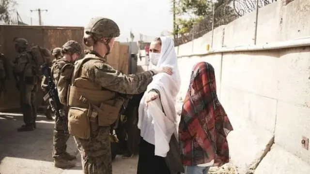 ਸਾਨੂੰ ਅਫ਼ਗਾਨ ਨਾਗਰਿਕਾਂ ਨੂੰ ਸੁਰੱਖਿਅਤ ਥਾਵਾਂ ਤੇ ਪਹੁੰਚਾਉਣ ਦੀ ਲੋੜ ਹੈ