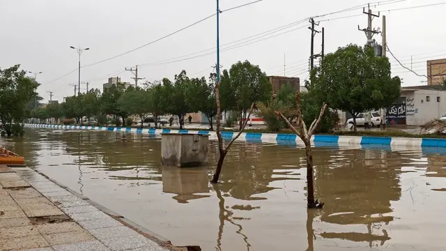 خیابانی در آبادان