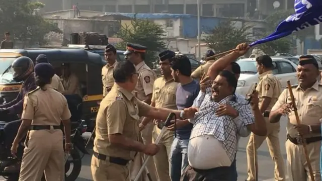 भीमा-कोरेगाव, दलित, सामाजिक, आंबेडकर अनुयायी.