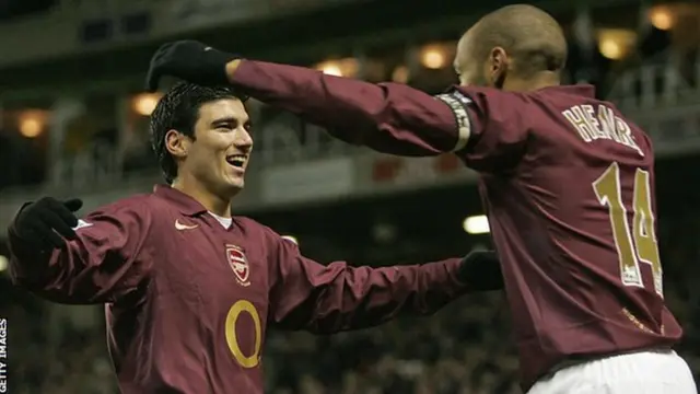 Jose Antonio Reyes na Thierry Henry