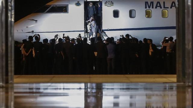 馬來西亞被扣留人員抵達吉隆坡機場