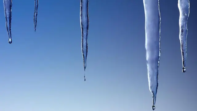 Estalactitas de hielo