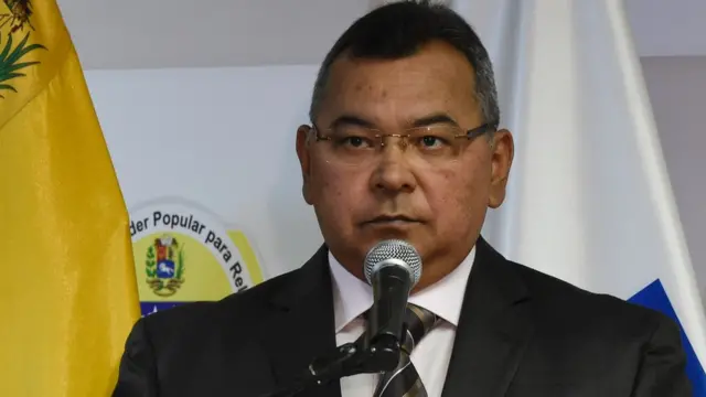 El ministro Néstor Reverol