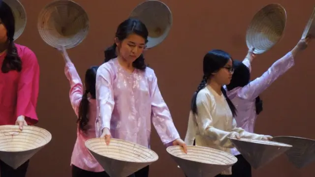 Văn nghệ sinh viên Đại học Berkeley hôm 8/4/2017