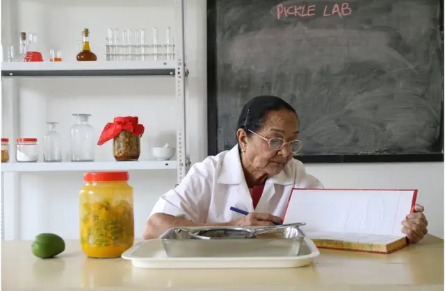 दादी इंद्री