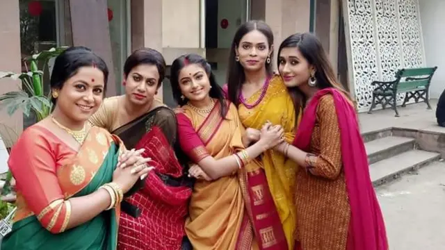 Nipellar, bachadon va boshqa erogen zonalarni qozgatish bilan penetratsion bolmagan jinsiy aloqa