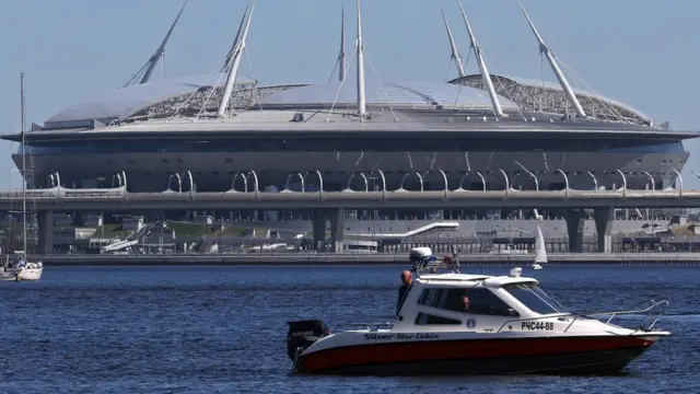 সেন্ট পিটার্সবার্গ স্টেডিয়াম, সেন্ট পিটার্সবার্গ