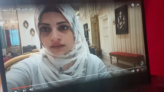 لقطة من الفيديو الذي نشرته أم سيف