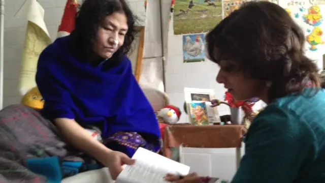 ઇરોમ શર્મિલા સાથે બીબીસી સંવાદદાતા દિવ્યા આર્ય