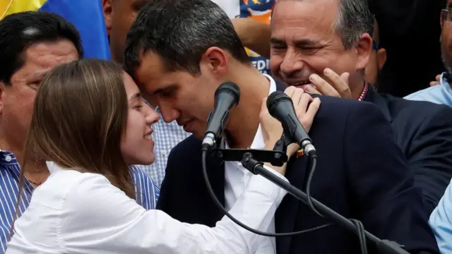 Fabiana Rosales y Juan Guaidó