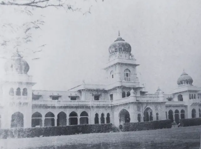 लखनऊ यूनिवर्सिटी