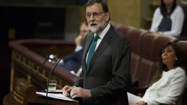 प्रधामंत्री मारियानो रखोय