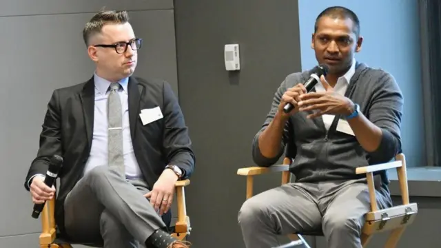 Rajesh Ananda, kanan, pendiri Ultranauts, yang bertujuan untuk membuktikan betapa berharganya keragaman kondisi saraf karyawannya