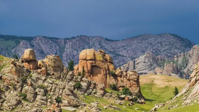 Las montañas Khentil