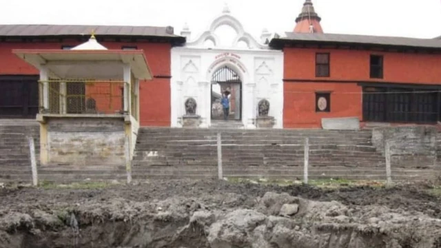 जगद्गुरु आदर्श संस्कृत विद्यालय