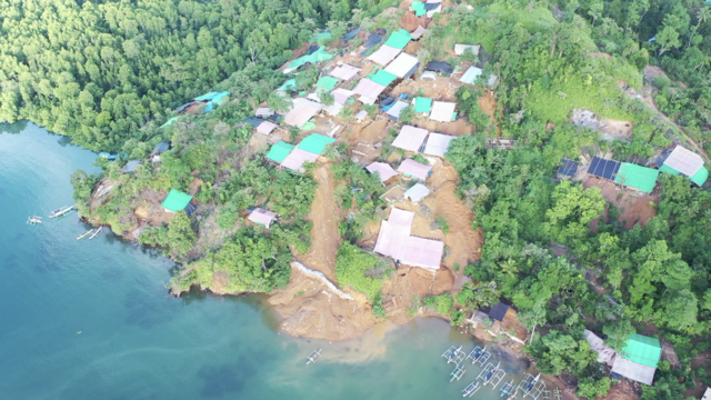 Gambar udara lokasi pertambangan tanpa izin di Kampung Bowone, Pulau Sangihe, Sulawesi Utara.