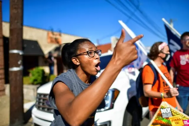 فریاد یکی از رای دهندگان دموکرات در فیلادلفیا پنسیلوانیا، ایالتی که بایدن را به کاخ سفید رساند