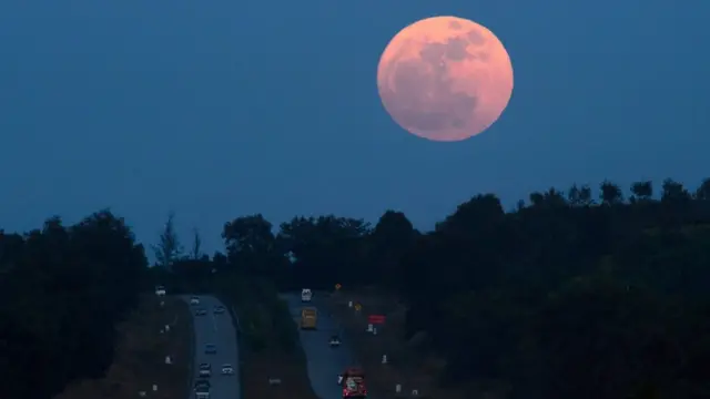 Суперлуна в Мьянме