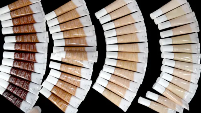 Продукция компании Fenty Beauty: оттенки на любой вкус